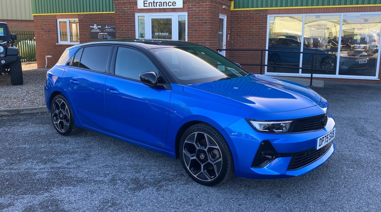 2025 Vauxhall Astra