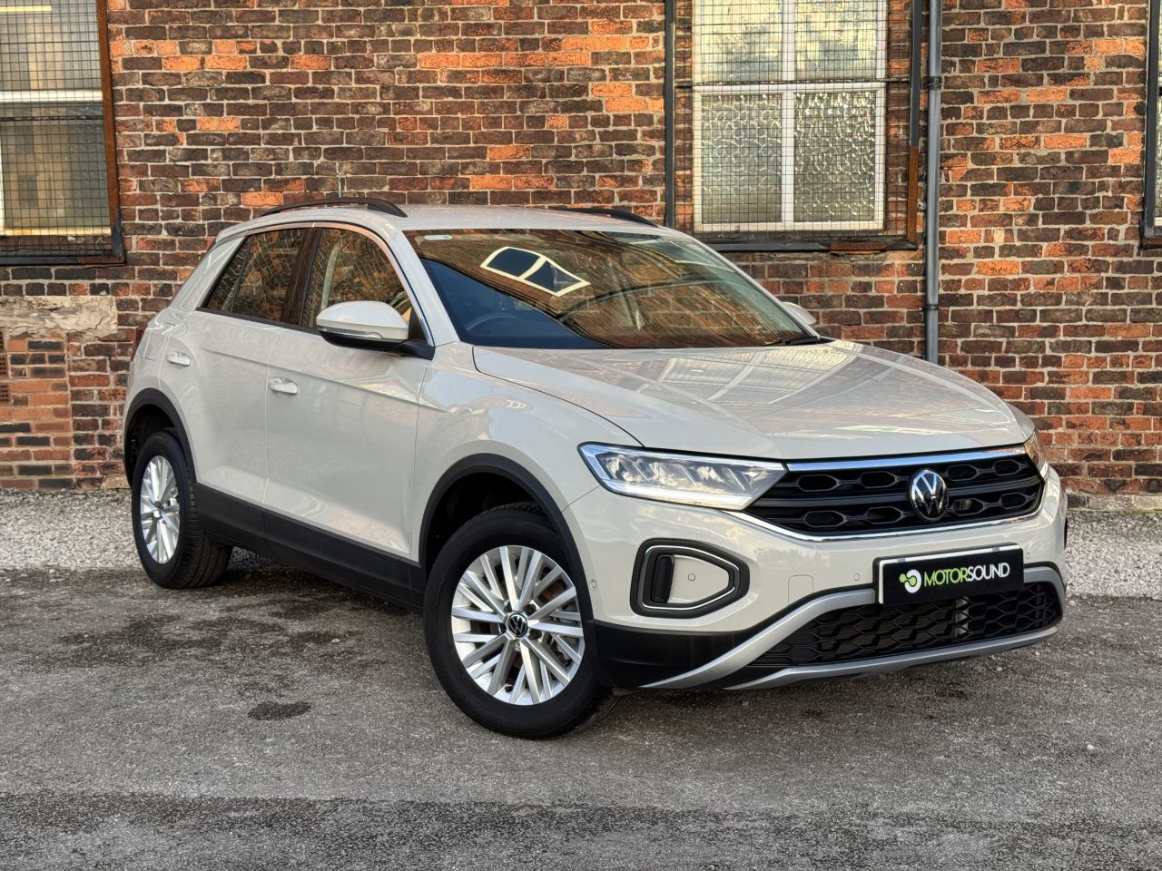 2023 Volkswagen T-Roc