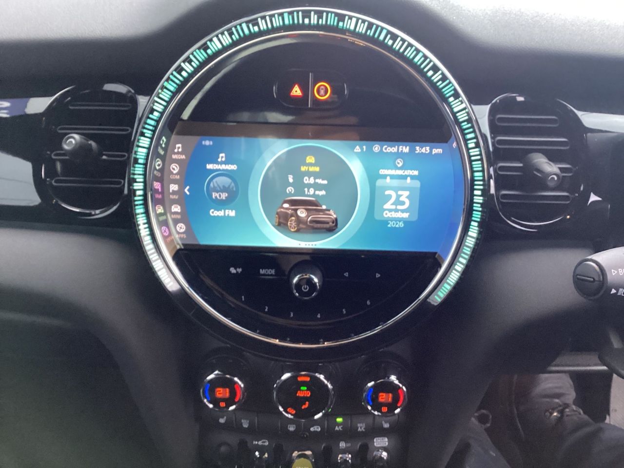 2022 MINI Electric Hatch Cooper SE 32.6kWh Level 2 Hatchback 3dr Electric Auto (184 ps) Only 9,200 m - vehicle photo 12 for sale on PureCar