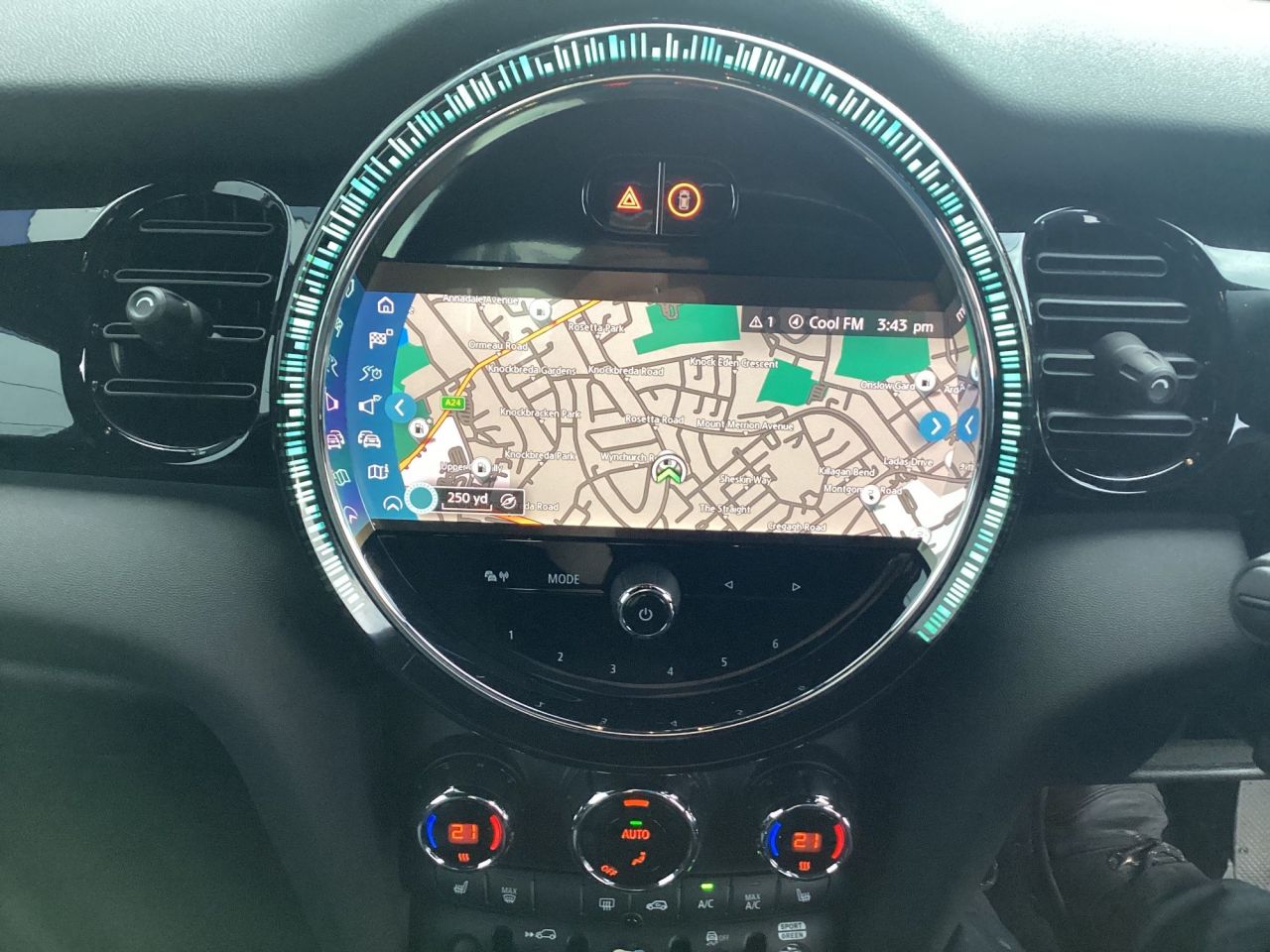 2022 MINI Electric Hatch Cooper SE 32.6kWh Level 2 Hatchback 3dr Electric Auto (184 ps) Only 9,200 m - vehicle photo 14 for sale on PureCar