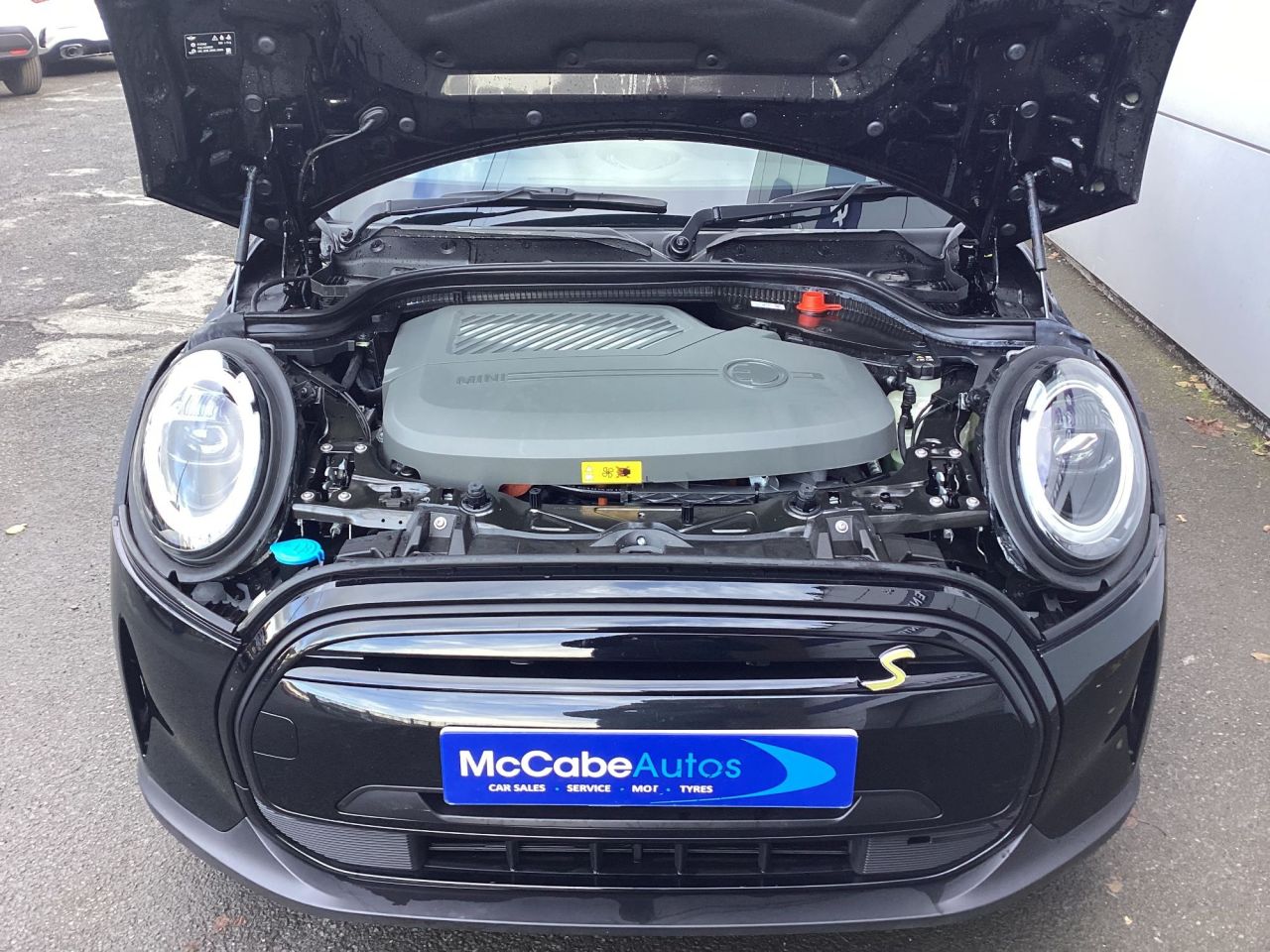 2022 MINI Electric Hatch Cooper SE 32.6kWh Level 2 Hatchback 3dr Electric Auto (184 ps) Only 9,200 m - vehicle photo 22 for sale on PureCar