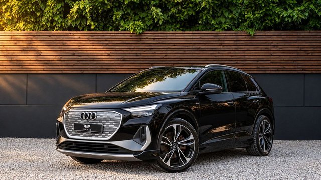 2022 Audi Q4
