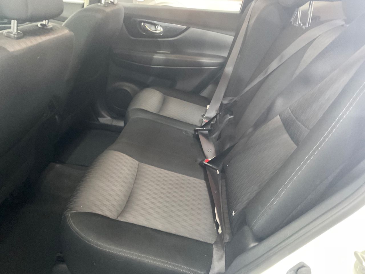 2019 NISSAN X-TRAIL 1.7 dCi N-Connecta SUV 5dr Diesel Manual Euro 6 (s/s) (150 ps) - vehicle photo 15 for sale on PureCar