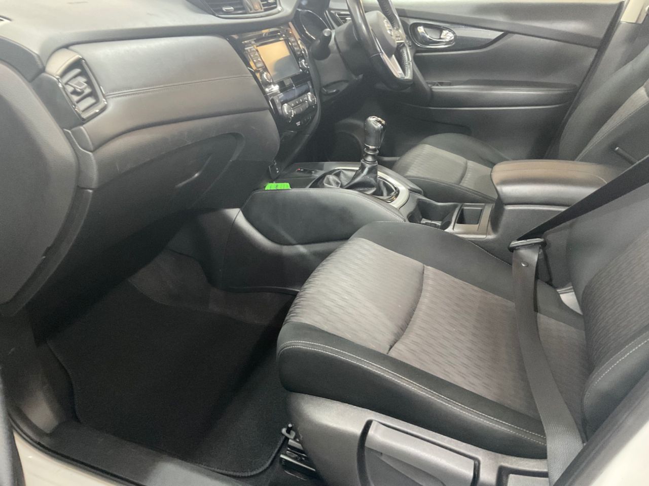 2019 NISSAN X-TRAIL 1.7 dCi N-Connecta SUV 5dr Diesel Manual Euro 6 (s/s) (150 ps) - vehicle photo 16 for sale on PureCar