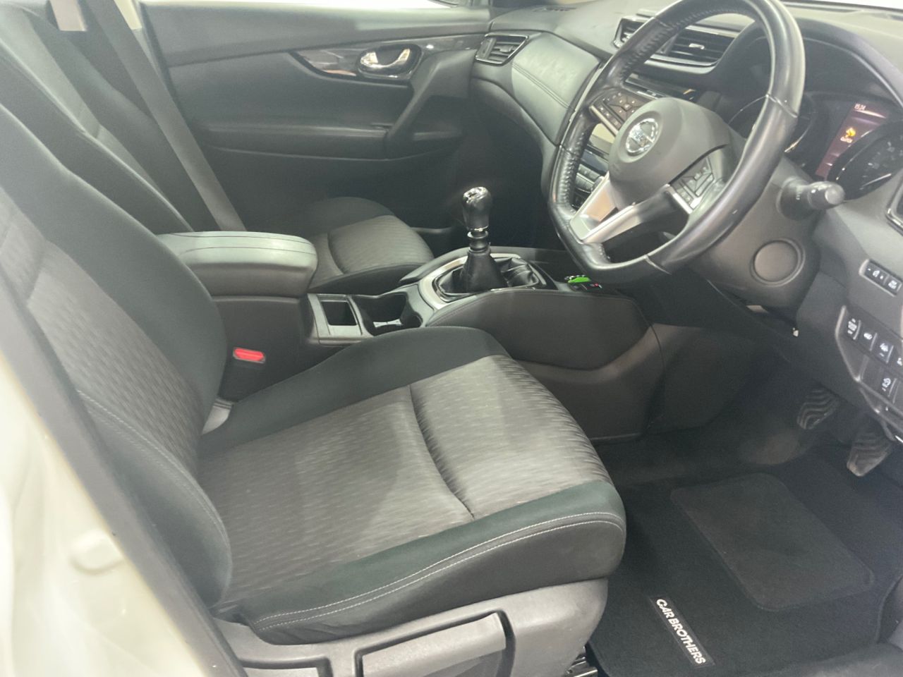 2019 NISSAN X-TRAIL 1.7 dCi N-Connecta SUV 5dr Diesel Manual Euro 6 (s/s) (150 ps) - vehicle photo 19 for sale on PureCar