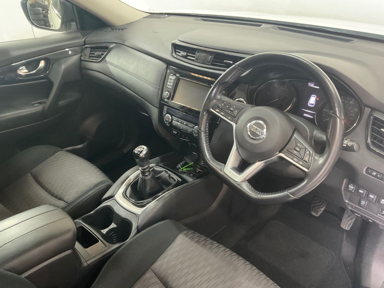 2019 NISSAN X-TRAIL 1.7 dCi N-Connecta SUV 5dr Diesel Manual Euro 6 (s/s) (150 ps) - vehicle photo 20 for sale on PureCar