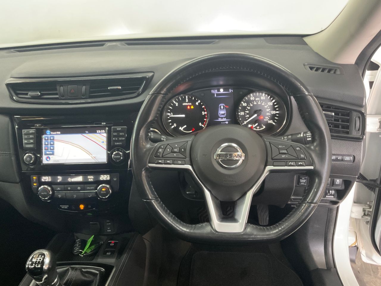 2019 NISSAN X-TRAIL 1.7 dCi N-Connecta SUV 5dr Diesel Manual Euro 6 (s/s) (150 ps) - vehicle photo 22 for sale on PureCar