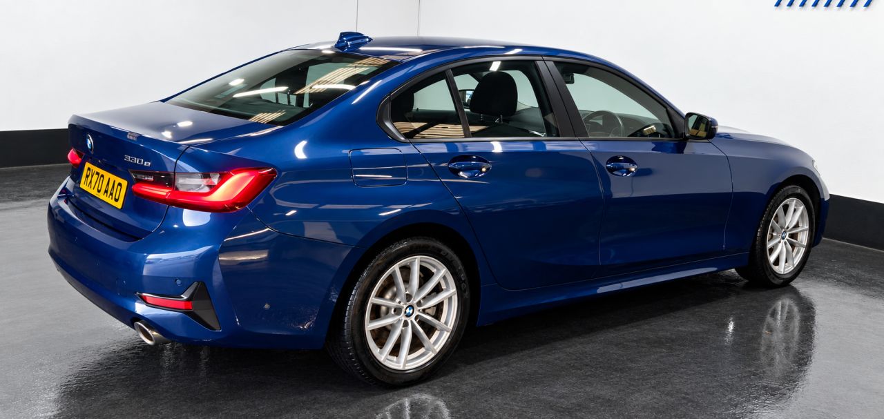 2020 BMW 3 SERIES 2.0 330e 12kWh SE Pro Saloon 4dr Petrol Plug-in Hybrid Auto Euro 6 (s/s) (2 - vehicle photo 7 for sale on PureCar