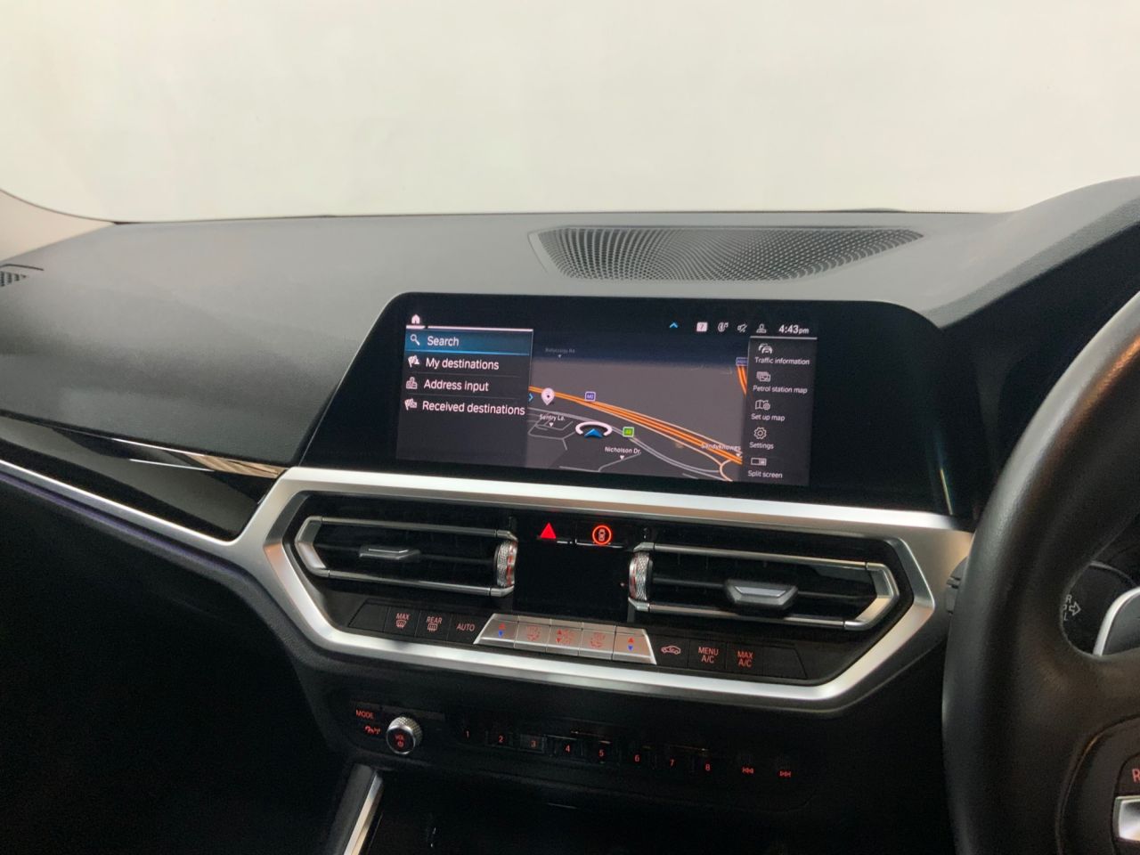 2020 BMW 3 SERIES 2.0 330e 12kWh SE Pro Saloon 4dr Petrol Plug-in Hybrid Auto Euro 6 (s/s) (2 - vehicle photo 15 for sale on PureCar