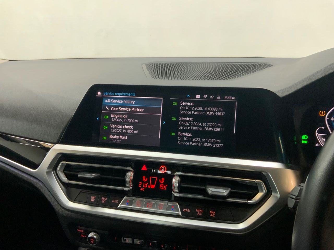 2020 BMW 3 SERIES 2.0 330e 12kWh SE Pro Saloon 4dr Petrol Plug-in Hybrid Auto Euro 6 (s/s) (2 - vehicle photo 16 for sale on PureCar