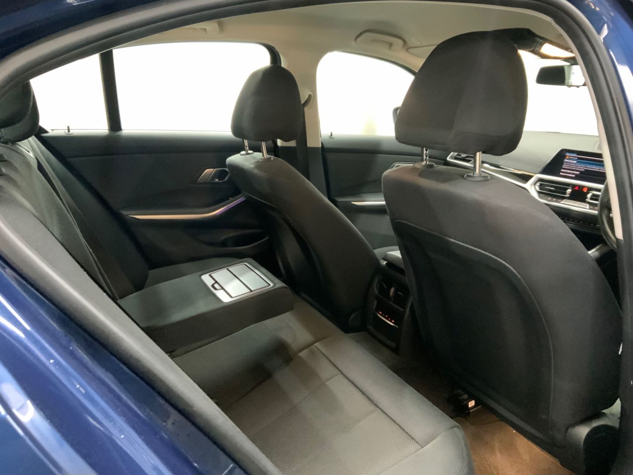 2020 BMW 3 SERIES 2.0 330e 12kWh SE Pro Saloon 4dr Petrol Plug-in Hybrid Auto Euro 6 (s/s) (2 - vehicle photo 20 for sale on PureCar