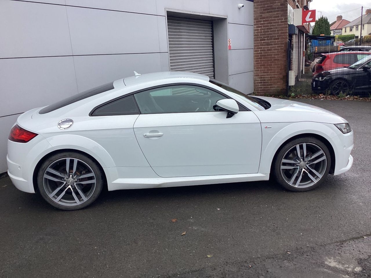 2017 AUDI TT 2.0 TFSI S line Coupe 3dr Petrol Manual Euro 6 (s/s) (230 ps) 1 owner, Only - vehicle photo 4 for sale on PureCar