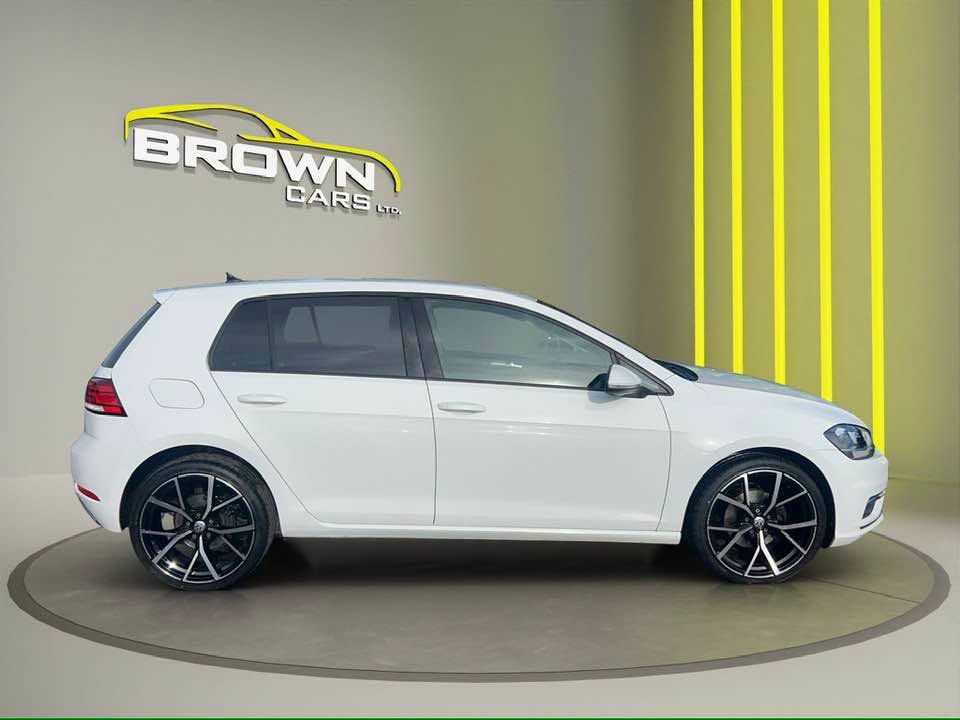 2017 VOLKSWAGEN GOLF 1.6 TDI SE Nav Hatchback 5dr Diesel Manual Euro 6 (s/s) (115 ps) - vehicle photo 3 for sale on PureCar