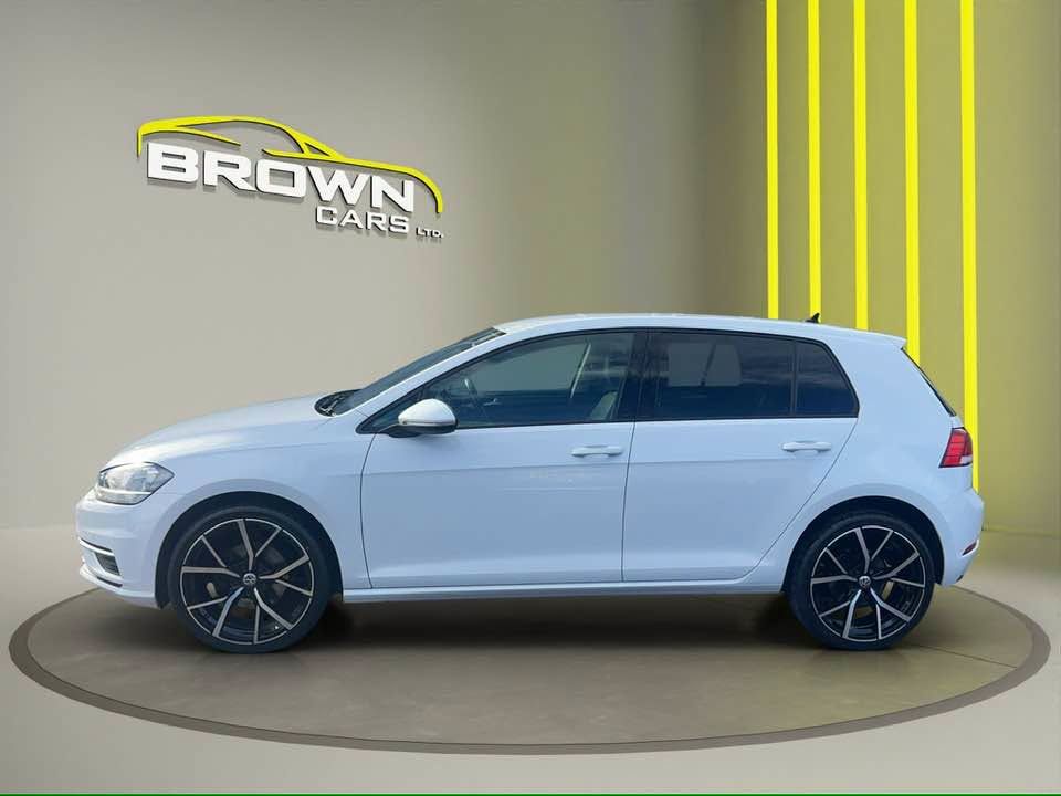 2017 VOLKSWAGEN GOLF 1.6 TDI SE Nav Hatchback 5dr Diesel Manual Euro 6 (s/s) (115 ps) - vehicle photo 5 for sale on PureCar