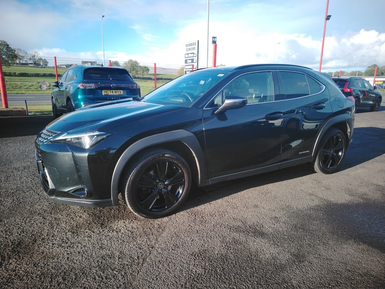 2021 LEXUS UX 2.0 250h SUV 5dr Petrol Hybrid E-CVT Euro 6 Premium Pack (s/s) (184 ps) - vehicle photo 21 for sale on PureCar