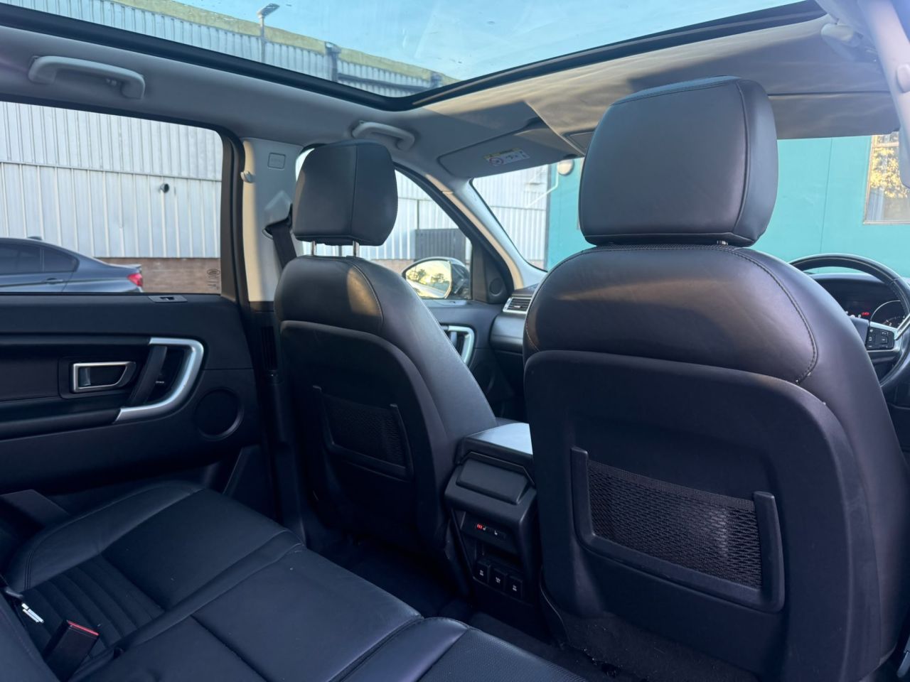 2018 LAND ROVER DISCOVERY SPORT 2.0 SD4 HSE Luxury SUV 5dr Diesel Auto 4WD Euro 6 (s/s) (240 ps) - vehicle photo 31 for sale on PureCar
