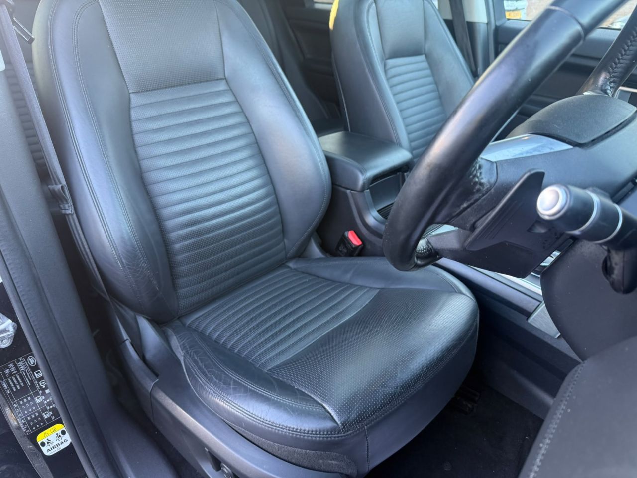2018 LAND ROVER DISCOVERY SPORT 2.0 SD4 HSE Luxury SUV 5dr Diesel Auto 4WD Euro 6 (s/s) (240 ps) - vehicle photo 12 for sale on PureCar