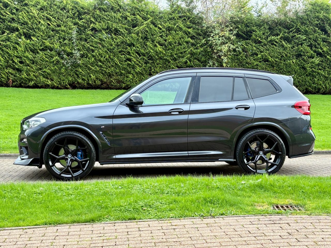 2019 BMW X3 June 2019 BMW X3 20d M-Sport Step Auto in Sophisto Grey. Full Service History & MOT'd to Spetember 2027. Loaded with spec including Full Dakota Leather Interior, Parking Aid, Navigation System, LED Lights, Cruise Control, Multifunctional Steering Wheel, Dual Climate Control, Privacy Glass, Aero Styling Kit, Bluetooth, DAB Radio etc. Fitted with Brand New 22" Alloys & Tyres (Optional Extra £1295) FINANCE AVAILABLE AT KEEN RATES!! Viewing by Appointment Only Please. FINANCE AVAILABLE AT KEEN RATES!! Viewing by Appointment - vehicle photo 8 for sale on PureCar