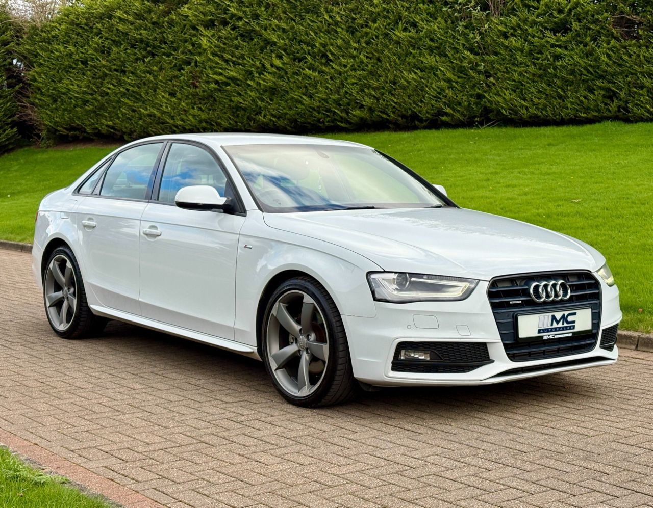 AUDI A4 2014