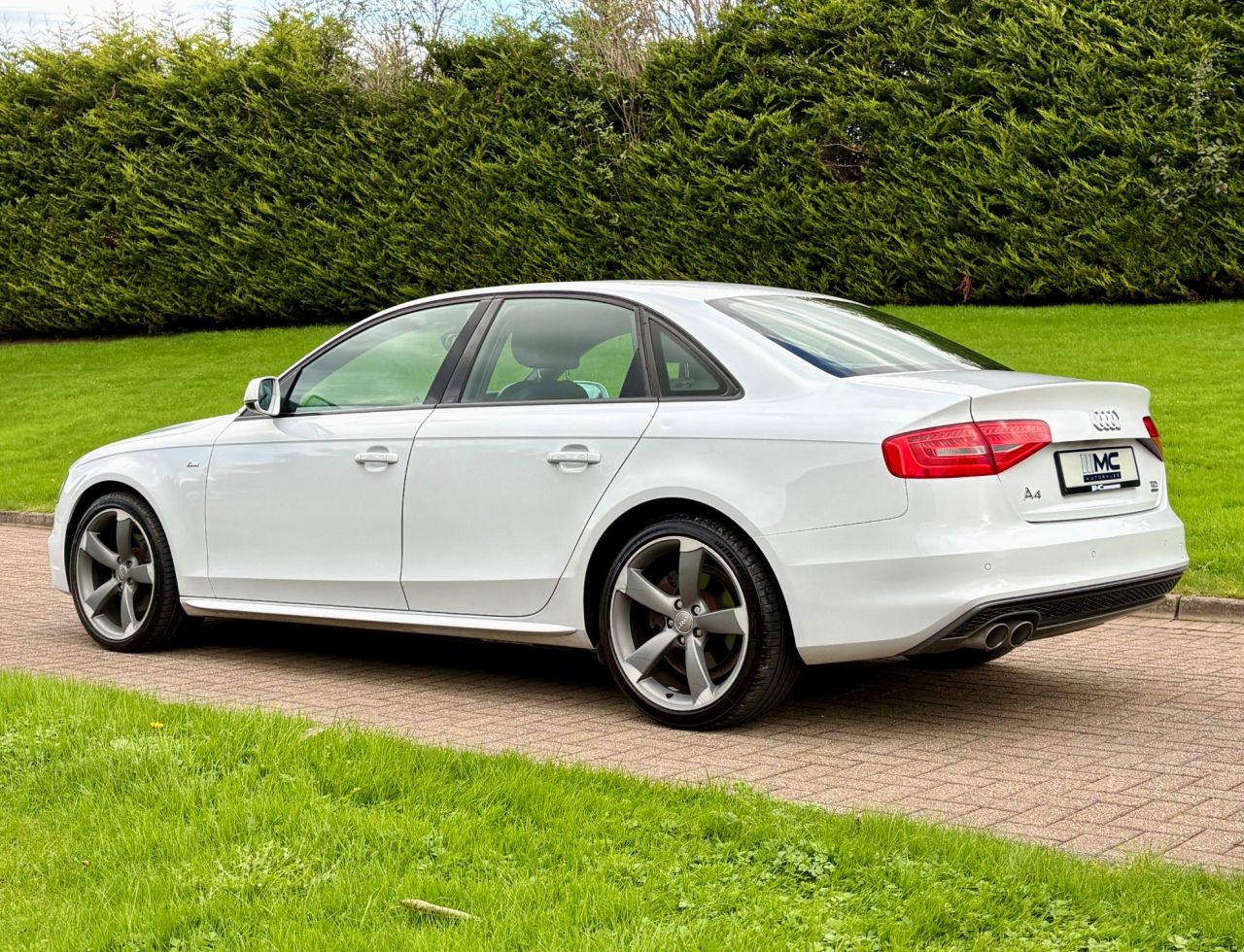 2014 AUDI A4 2.0 TDI Black Edition Saloon 4dr Diesel Manual quattro Euro 5 (s/s) (177 ps - vehicle photo 6 for sale on PureCar