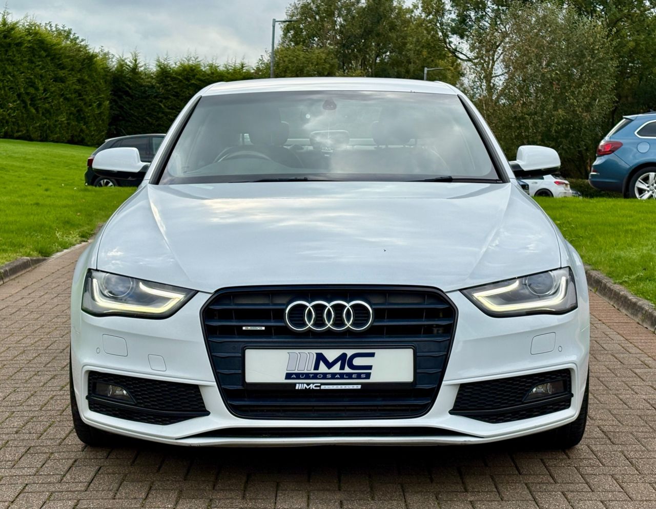 2014 AUDI A4 2.0 TDI Black Edition Saloon 4dr Diesel Manual quattro Euro 5 (s/s) (177 ps - vehicle photo 10 for sale on PureCar