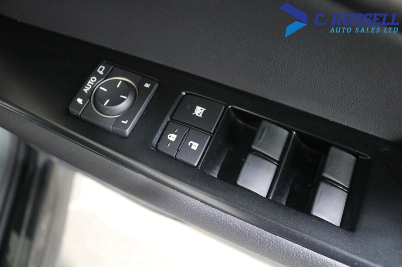 2023 LEXUS UX 2.0 250h F Sport Design SUV 5dr Petrol Hybrid E-CVT Euro 6 (s/s) (184 ps) - vehicle photo 24 for sale on PureCar