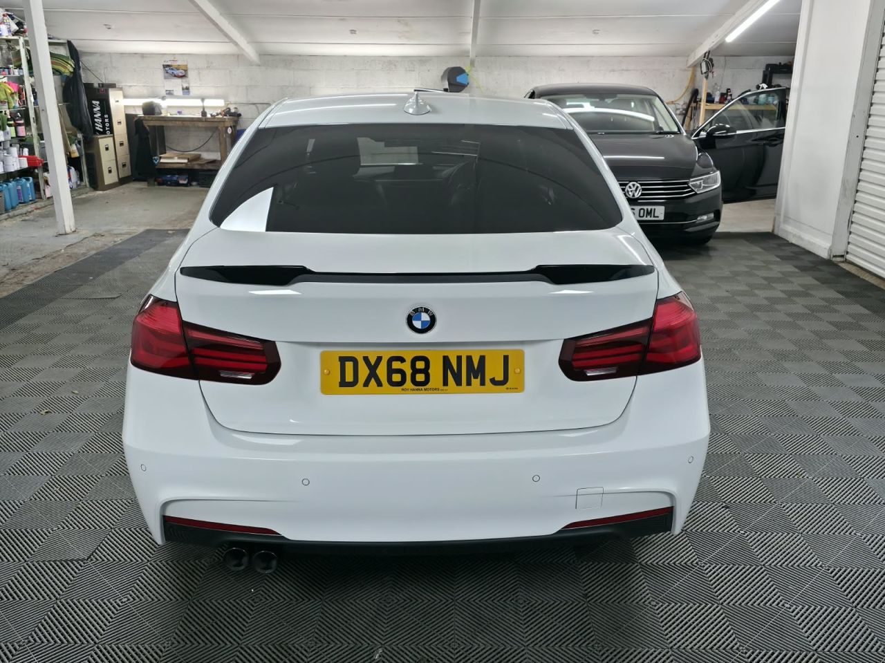 2018 BMW 3 SERIES 2.0 320d M Sport Shadow Edition Saloon 4dr Diesel Auto Euro 6 (s/s) (190 ps - vehicle photo 5 for sale on PureCar