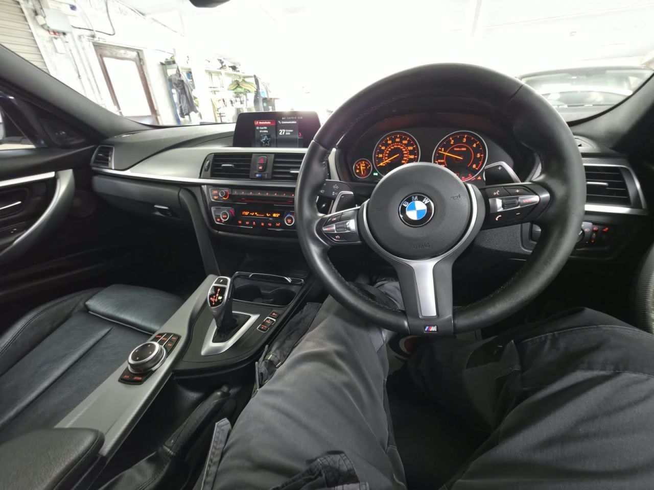 2018 BMW 3 SERIES 2.0 320d M Sport Shadow Edition Saloon 4dr Diesel Auto Euro 6 (s/s) (190 ps - vehicle photo 26 for sale on PureCar
