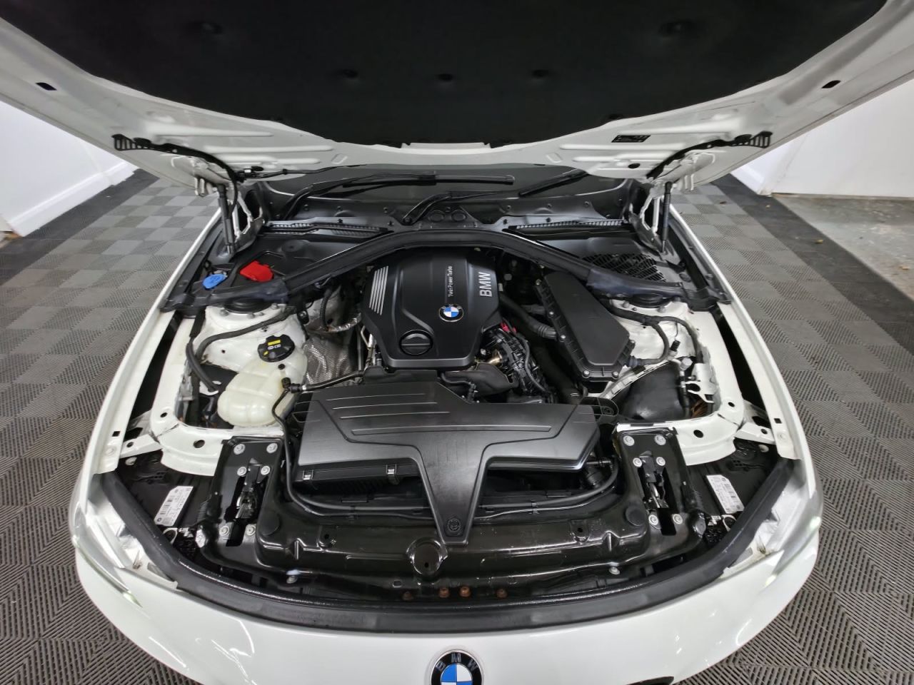 2018 BMW 3 SERIES 2.0 320d M Sport Shadow Edition Saloon 4dr Diesel Auto Euro 6 (s/s) (190 ps - vehicle photo 27 for sale on PureCar