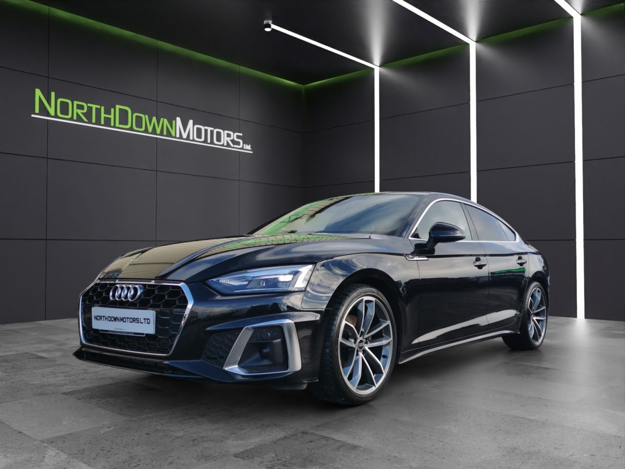 AUDI A5 2023
