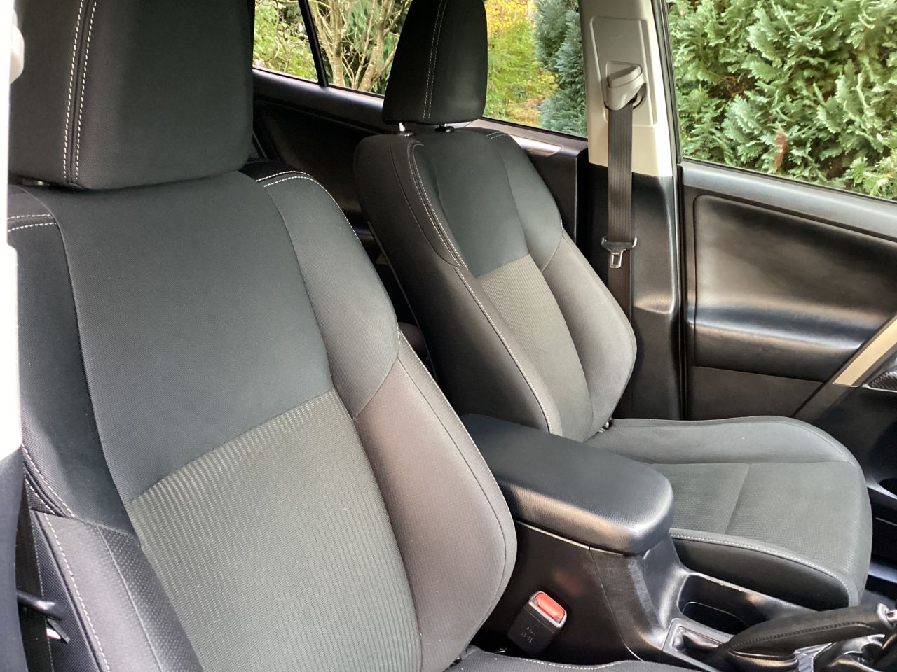 2014 TOYOTA RAV4 2.0 D-4D Icon SUV 5dr Diesel Manual 2WD Euro 5 (s/s) (124 ps) - vehicle photo 14 for sale on PureCar
