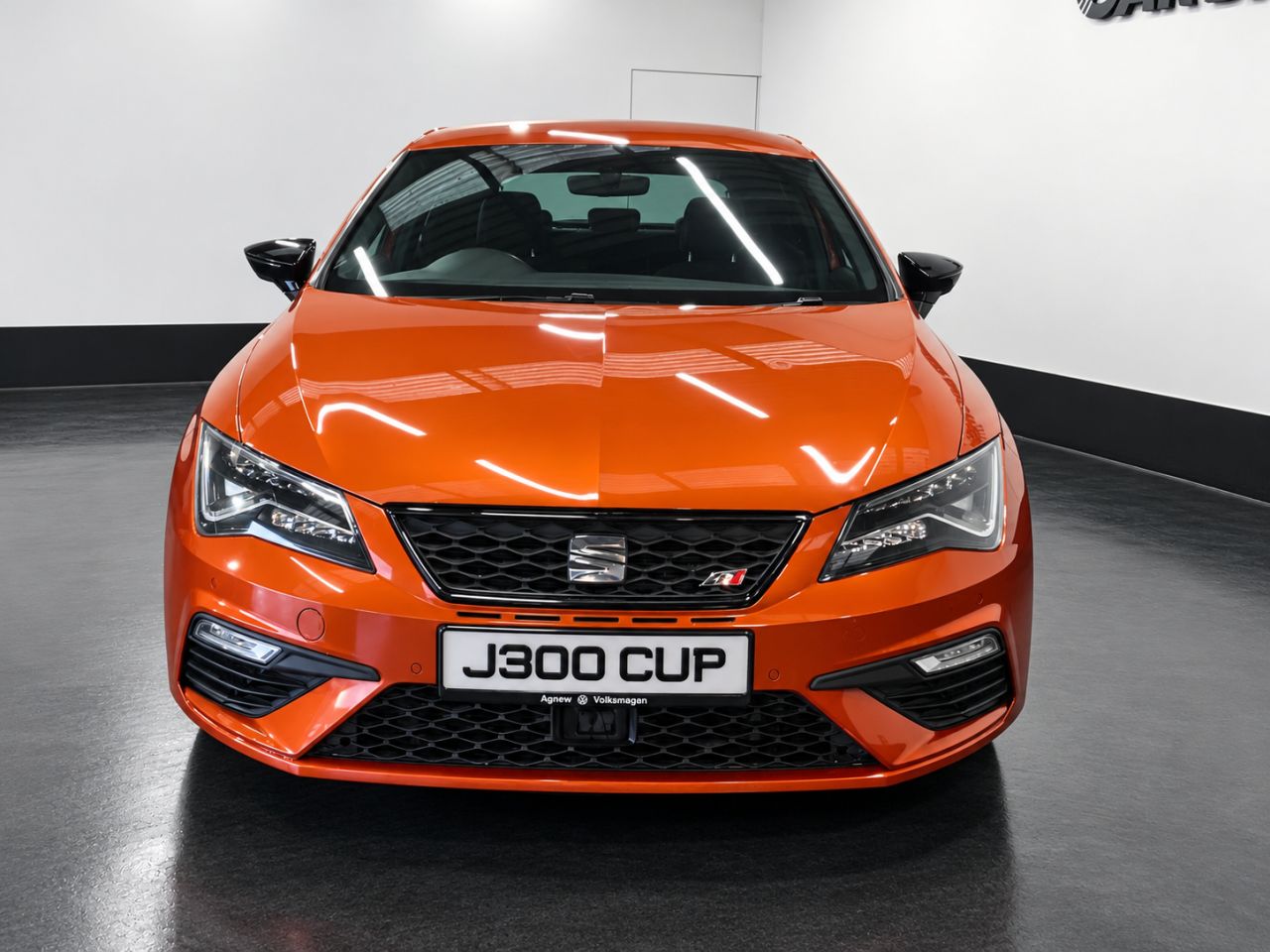 2018 SEAT LEON 2.0 TSI Cupra 300 Hatchback 5dr Petrol DSG Euro 6 (s/s) (300 ps) - vehicle photo 3 for sale on PureCar