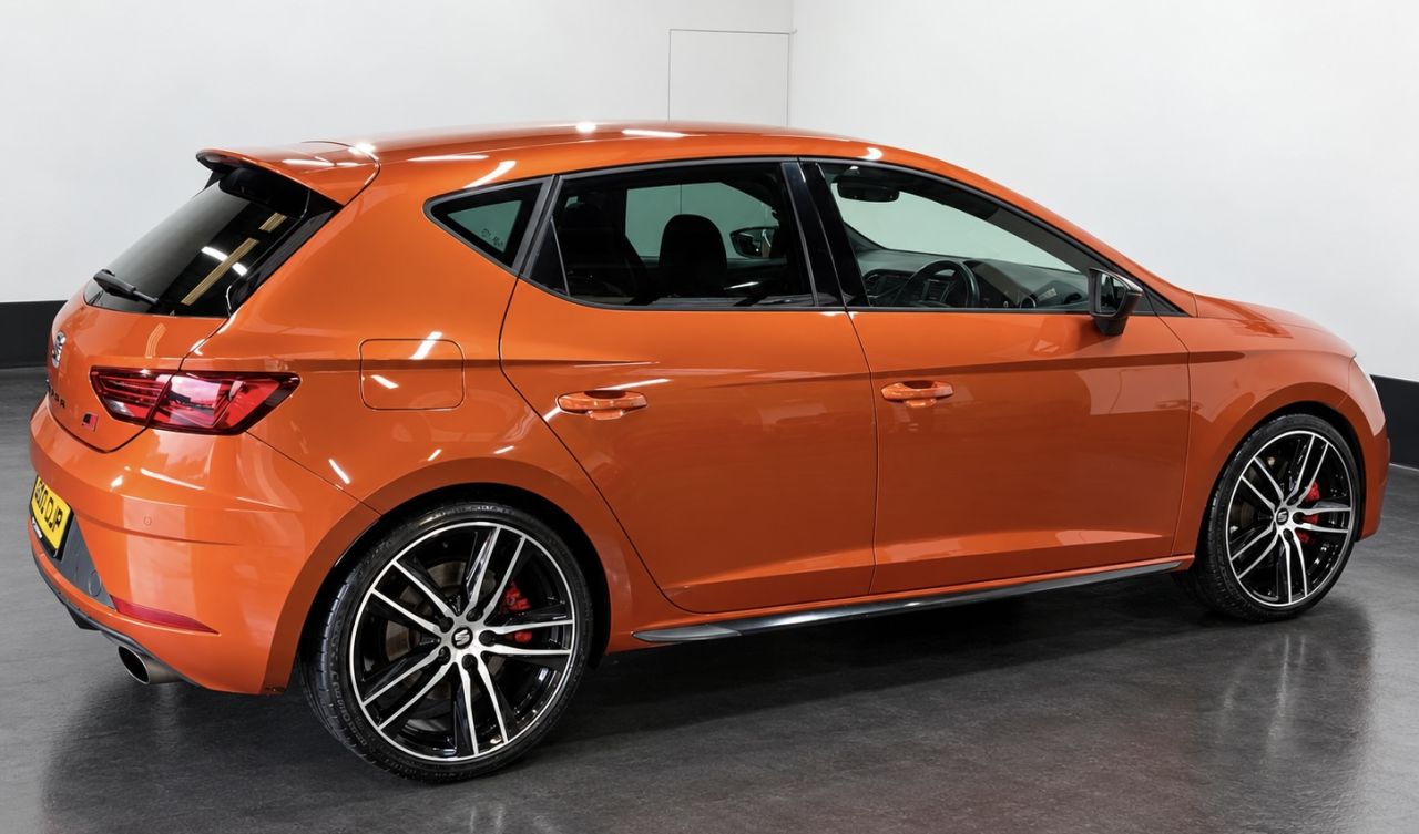 2018 SEAT LEON 2.0 TSI Cupra 300 Hatchback 5dr Petrol DSG Euro 6 (s/s) (300 ps) - vehicle photo 8 for sale on PureCar
