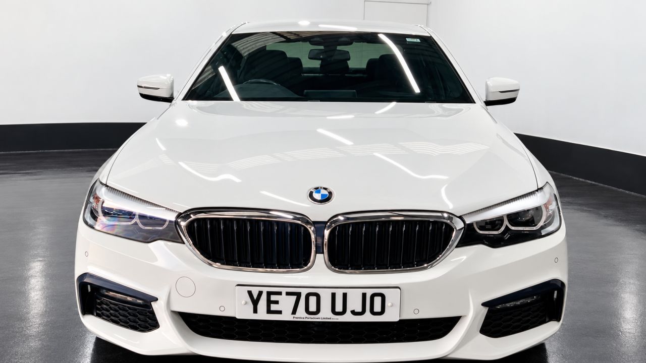 2021 BMW 5 SERIES 2.0 520i GPF M Sport Saloon 4dr Petrol Auto Euro 6 (s/s) (184 ps) - vehicle photo 3 for sale on PureCar