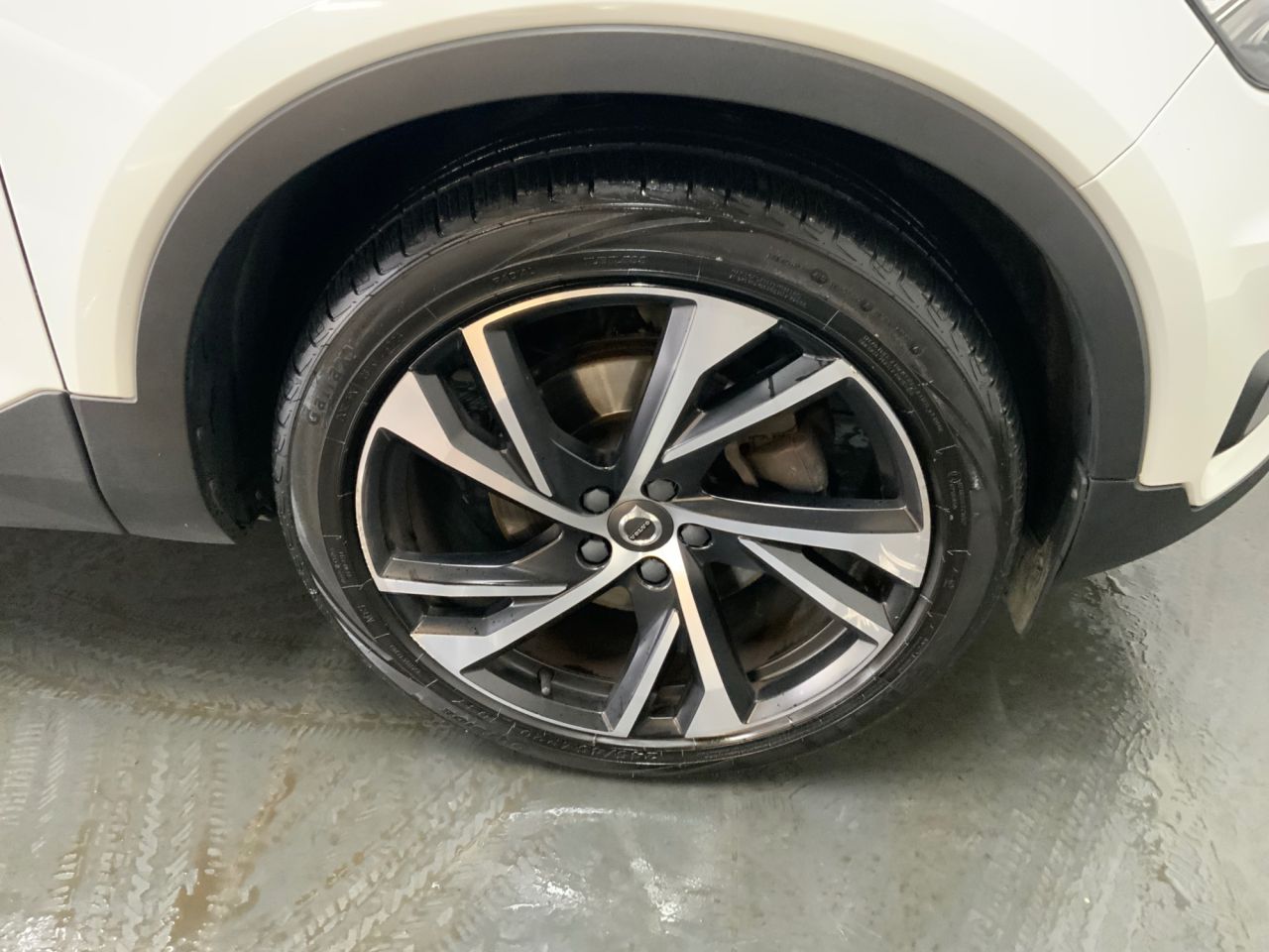 2020 VOLVO XC40 2.0 D4 R-Design Pro SUV 5dr Diesel Auto AWD Euro 6 (s/s) (190 ps) - vehicle photo 25 for sale on PureCar