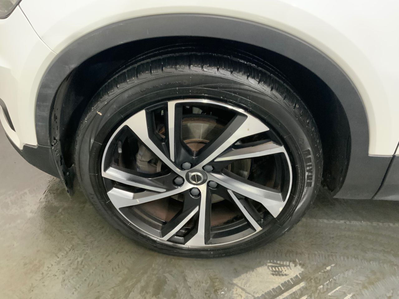 2020 VOLVO XC40 2.0 D4 R-Design Pro SUV 5dr Diesel Auto AWD Euro 6 (s/s) (190 ps) - vehicle photo 26 for sale on PureCar