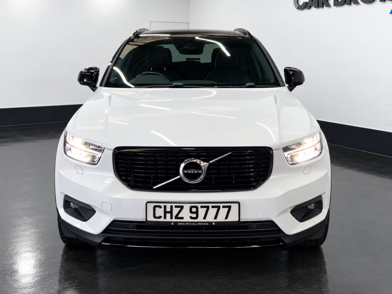 2020 VOLVO XC40 2.0 D4 R-Design Pro SUV 5dr Diesel Auto AWD Euro 6 (s/s) (190 ps) - vehicle photo 3 for sale on PureCar