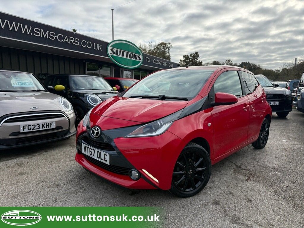 Red 2017 Toyota AYGO Hatchback Front-wheel drive Manual