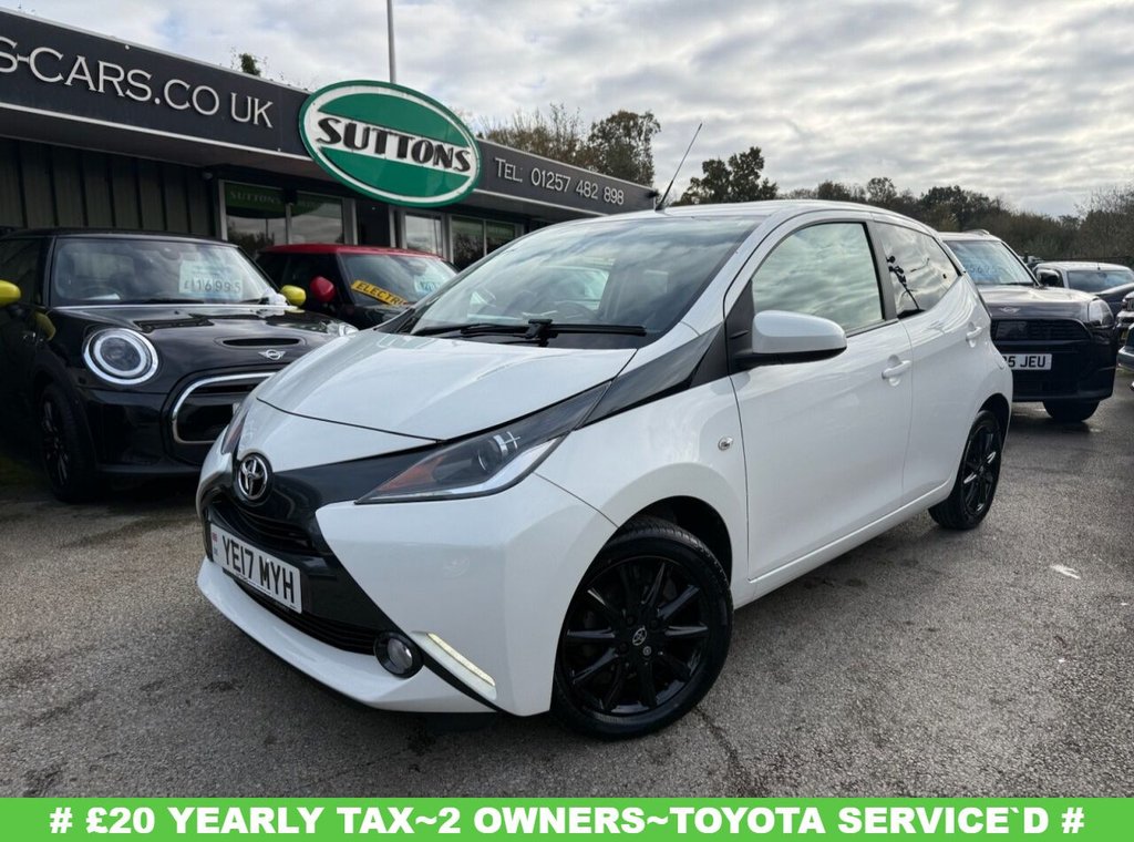 White 2017 Toyota AYGO Hatchback Front-wheel drive Automatic