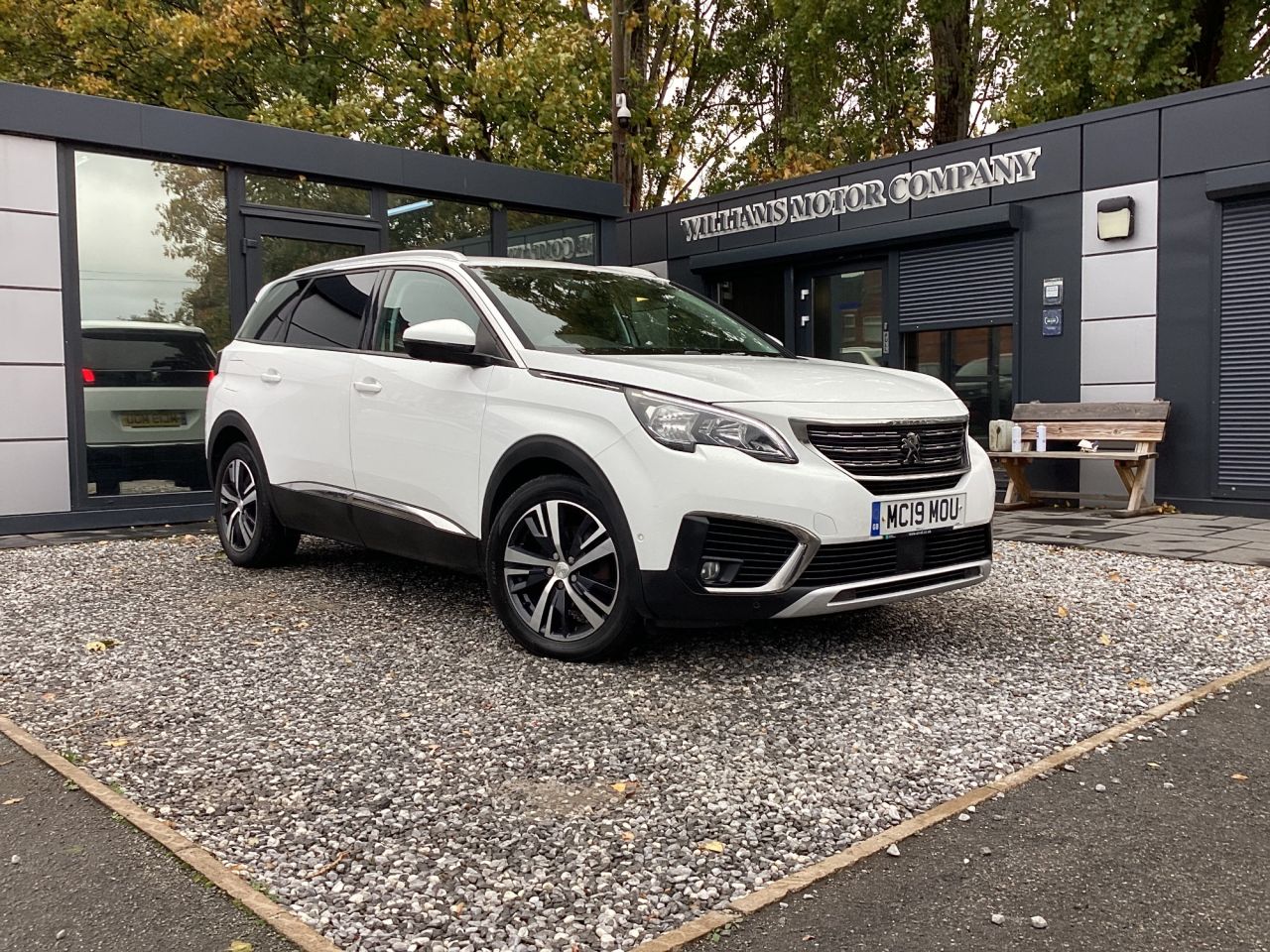 2019 Peugeot 5008
