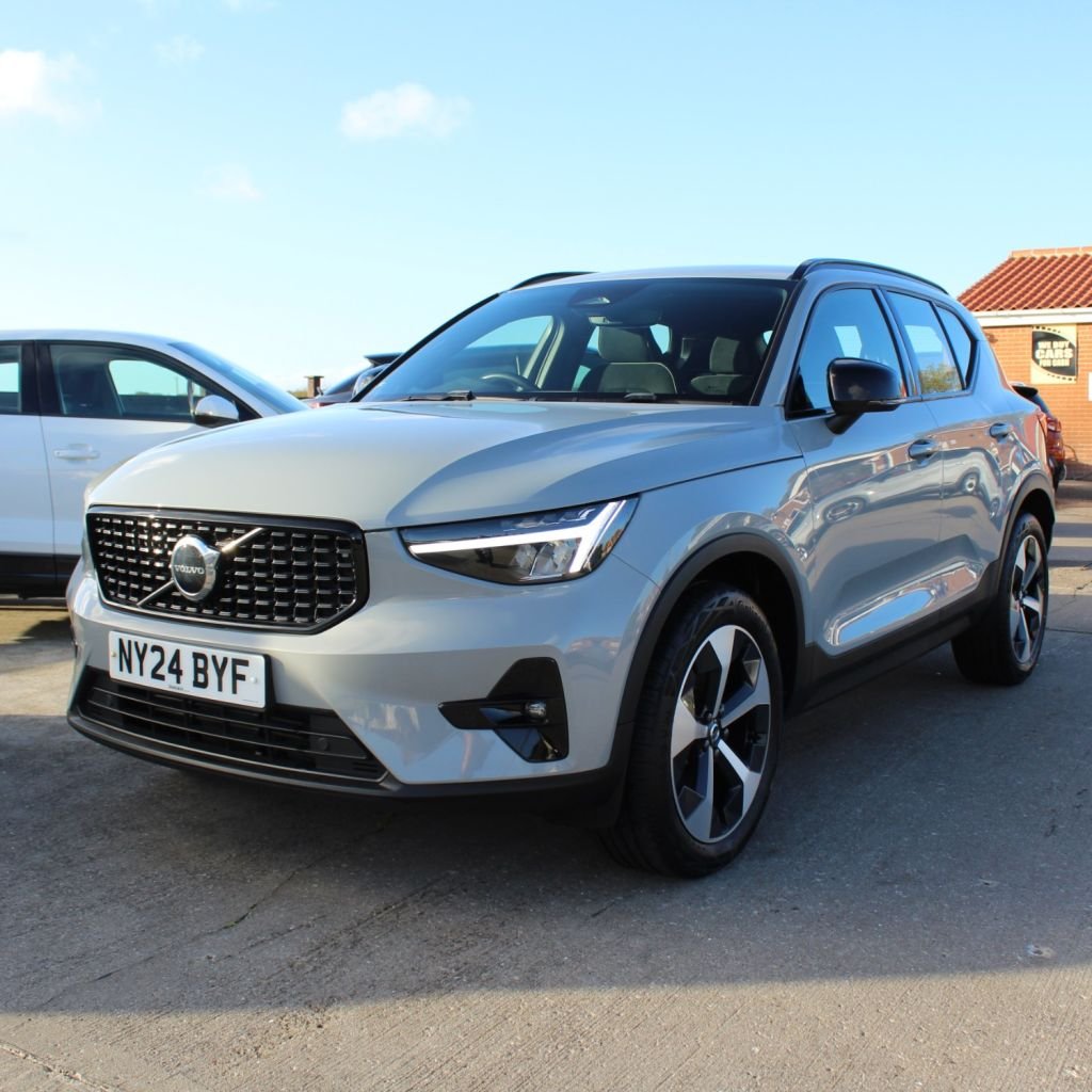 2024 Volvo XC40