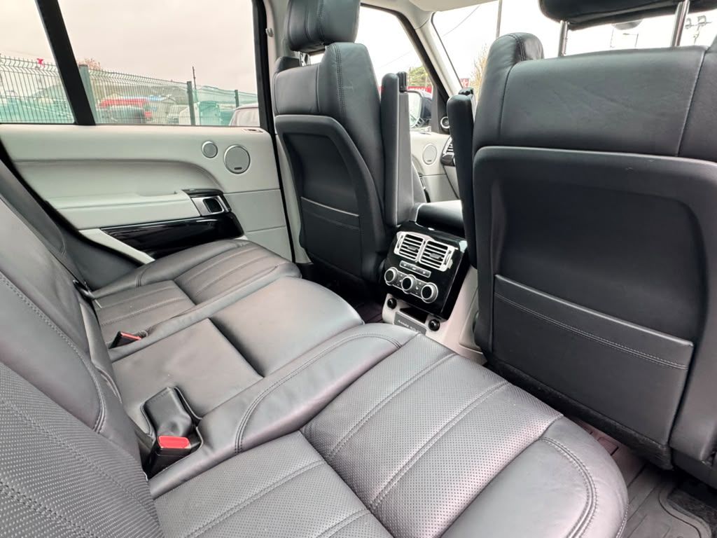 2017 LAND ROVER RANGE ROVER 3.0 TD V6 Vogue SUV 5dr Diesel Auto 4WD Euro 6 (s/s) (258 ps) - vehicle photo 17 for sale on PureCar
