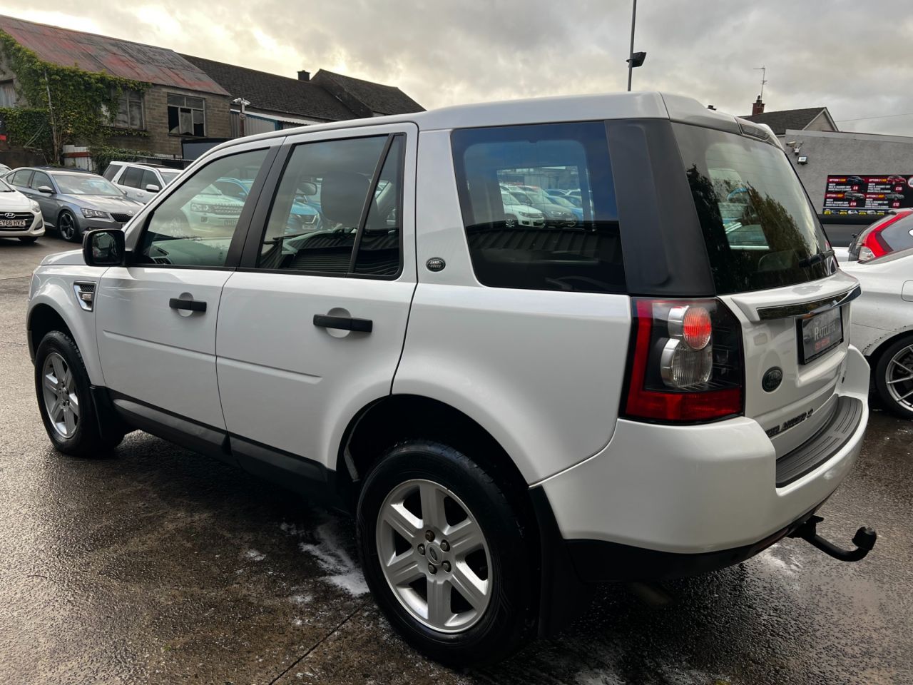 2012 LAND ROVER FREELANDER 2.2 TD4 GS SUV 5dr Diesel Manual 4WD Euro 5 (s/s) (150 ps) - vehicle photo 4 for sale on PureCar