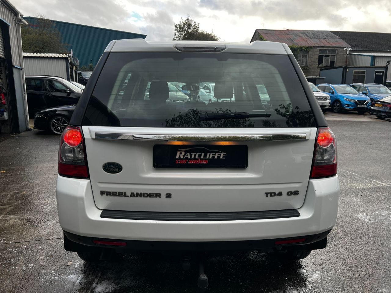 2012 LAND ROVER FREELANDER 2.2 TD4 GS SUV 5dr Diesel Manual 4WD Euro 5 (s/s) (150 ps) - vehicle photo 5 for sale on PureCar