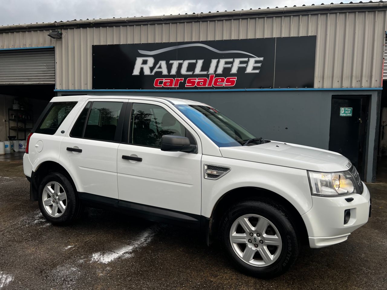 2012 LAND ROVER FREELANDER 2.2 TD4 GS SUV 5dr Diesel Manual 4WD Euro 5 (s/s) (150 ps) - vehicle photo 7 for sale on PureCar