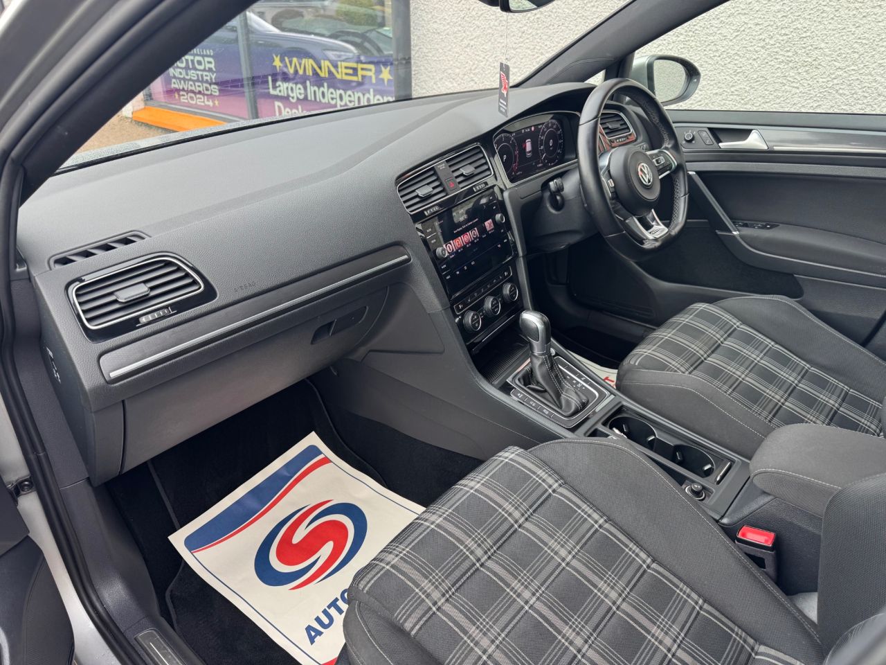 2019 VOLKSWAGEN GOLF 2.0 TDI GTD Hatchback 5dr Diesel DSG Euro 6 (s/s) (184 ps) - vehicle photo 8 for sale on PureCar