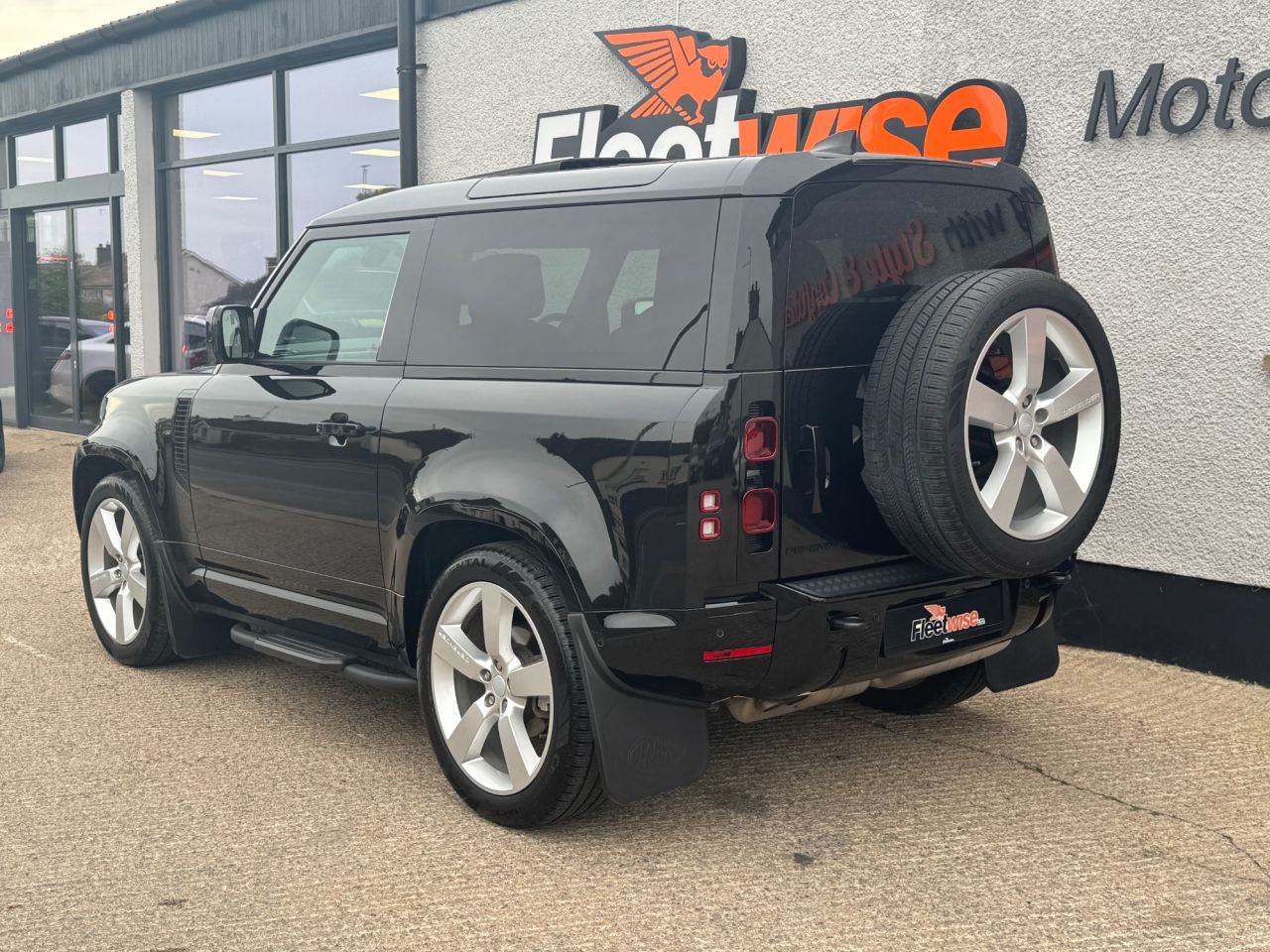 2024 LAND ROVER DEFENDER 90 3.0 D250 MHEV X-Dynamic HSE SUV 3dr Diesel Auto 4WD Euro 6 (s/s) (250 ps) - vehicle photo 6 for sale on PureCar
