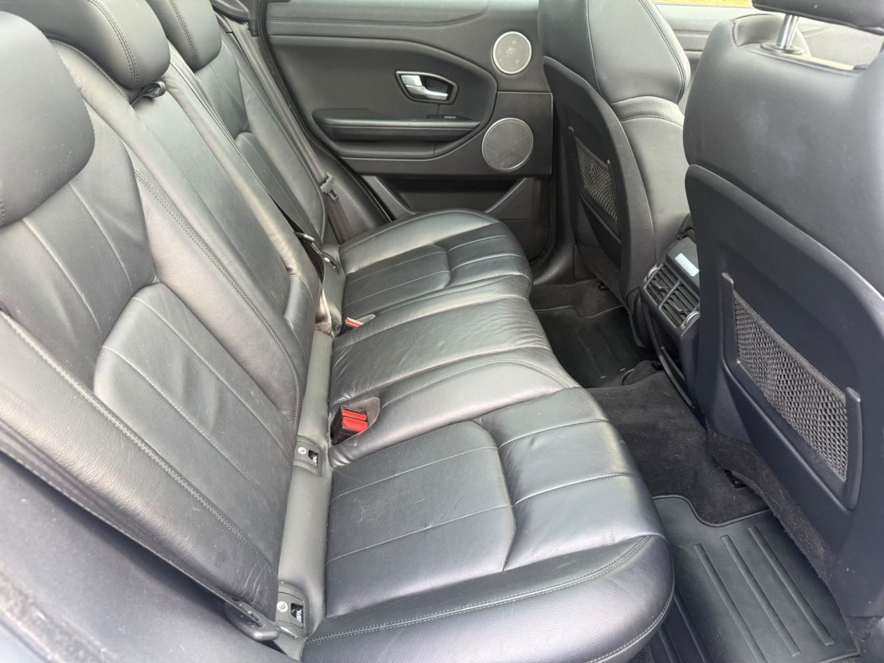 2016 LAND ROVER RANGE ROVER EVOQUE 2.0 TD4 SE SUV 5dr Diesel Manual 4WD Euro 6 (s/s) (180 ps) - vehicle photo 18 for sale on PureCar