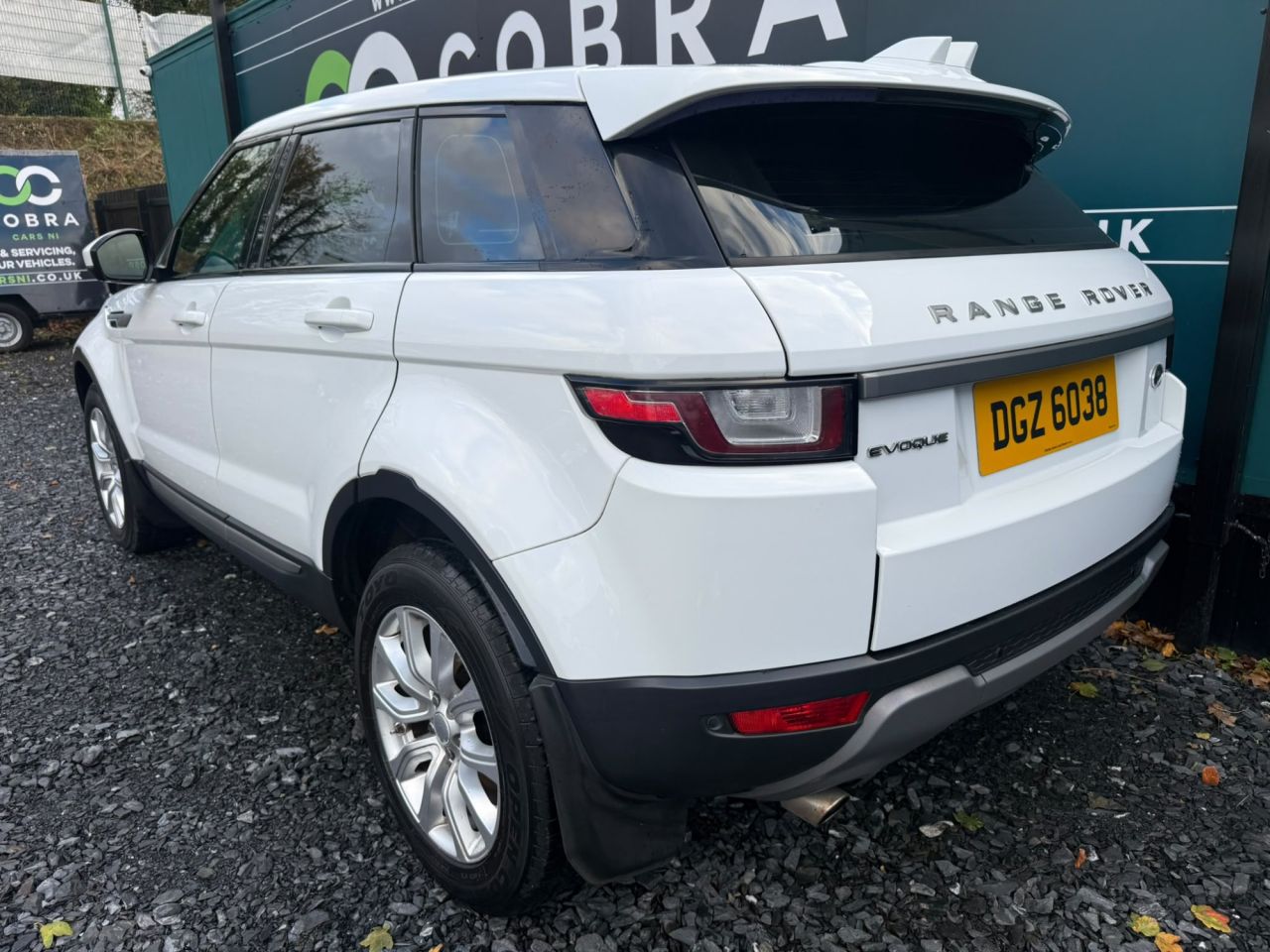 2016 LAND ROVER RANGE ROVER EVOQUE 2.0 TD4 SE SUV 5dr Diesel Manual 4WD Euro 6 (s/s) (180 ps) - vehicle photo 8 for sale on PureCar