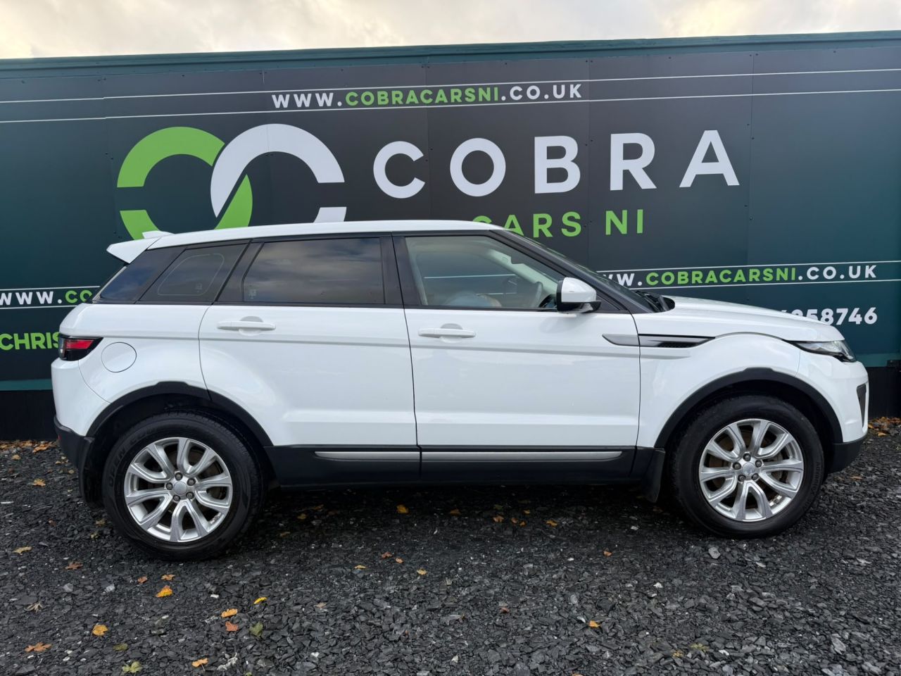 2016 LAND ROVER RANGE ROVER EVOQUE 2.0 TD4 SE SUV 5dr Diesel Manual 4WD Euro 6 (s/s) (180 ps) - vehicle photo 3 for sale on PureCar